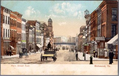 View_East_on_Main_Street,_Richmond,_Virginia_Postcard_1